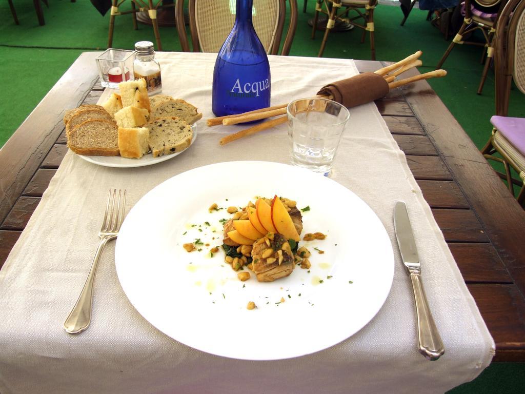 Hotel Palazzo Lovera Cuneo Ngoại thất bức ảnh