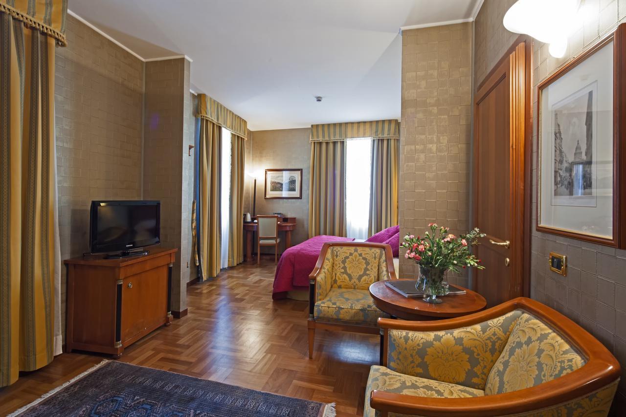 Hotel Palazzo Lovera Cuneo Ngoại thất bức ảnh