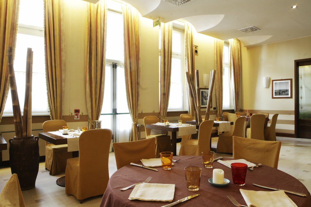 Hotel Palazzo Lovera Cuneo Ngoại thất bức ảnh