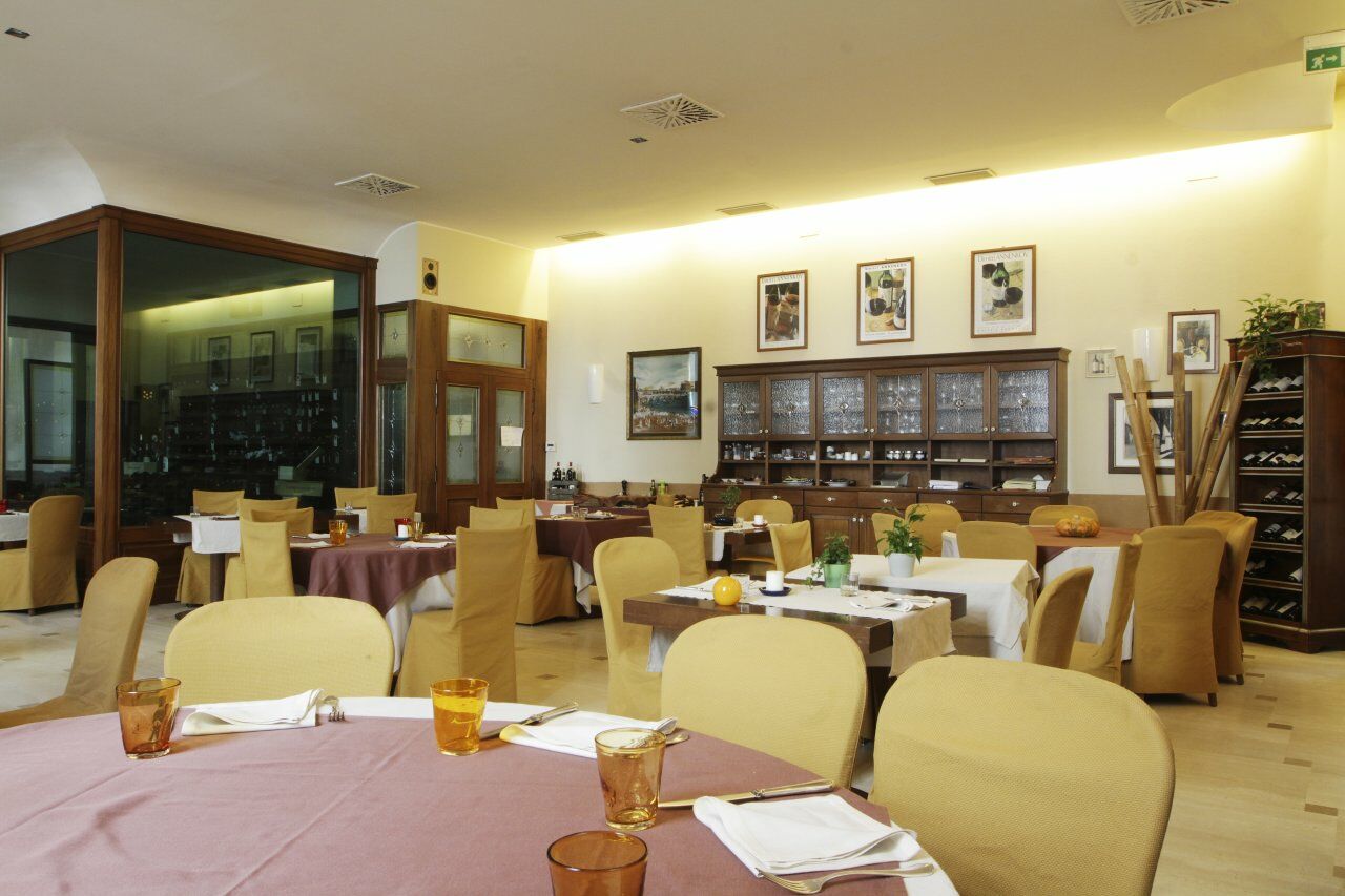 Hotel Palazzo Lovera Cuneo Ngoại thất bức ảnh